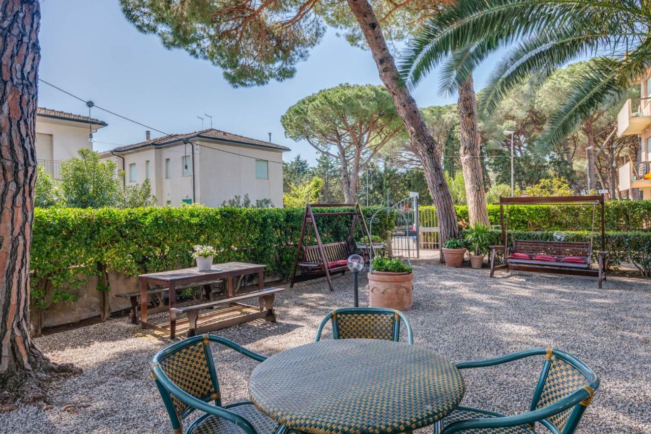 Hotel Massimo Marina di Cecina Exterior foto