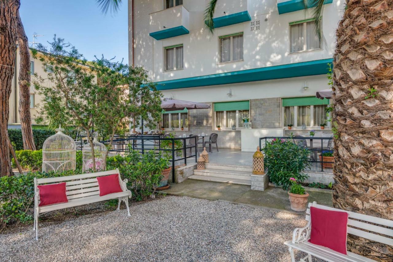 Hotel Massimo Marina di Cecina Exterior foto