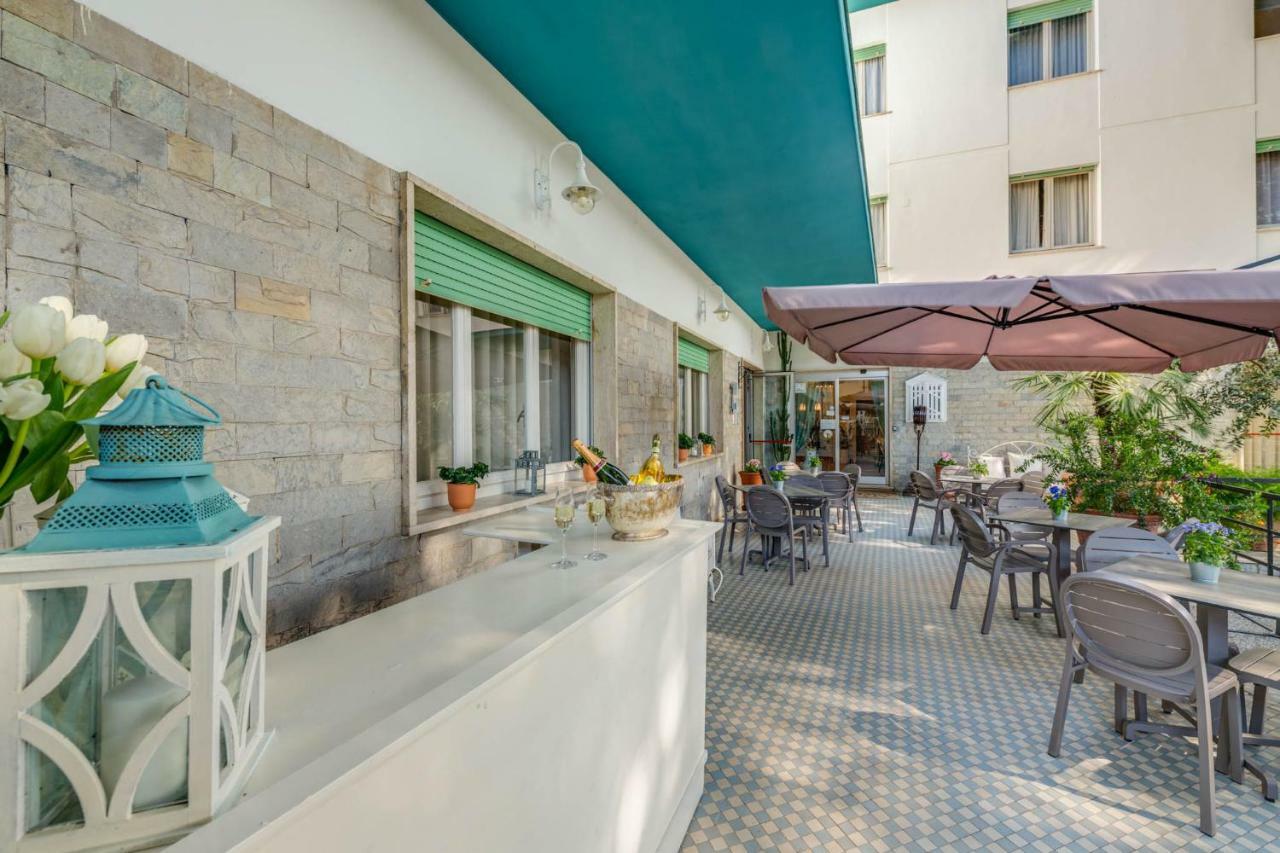 Hotel Massimo Marina di Cecina Exterior foto